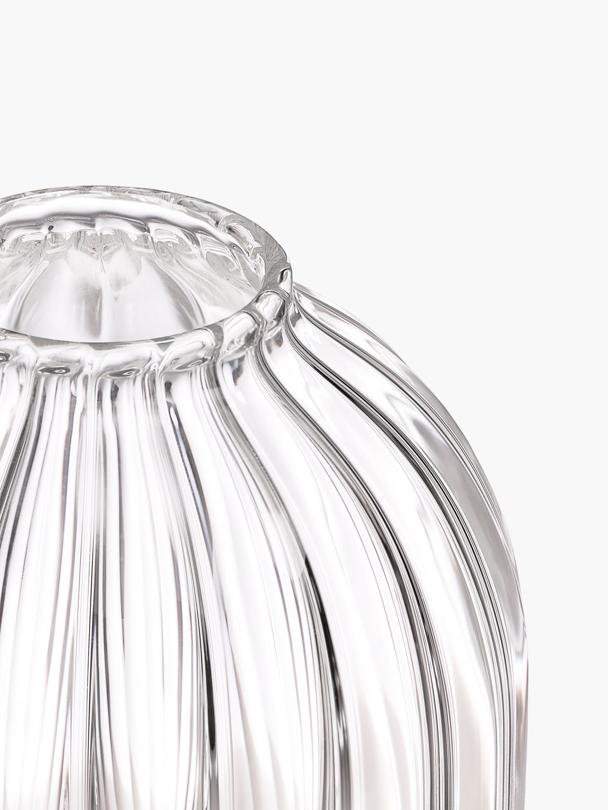 Ribbed candle holder - For small candles